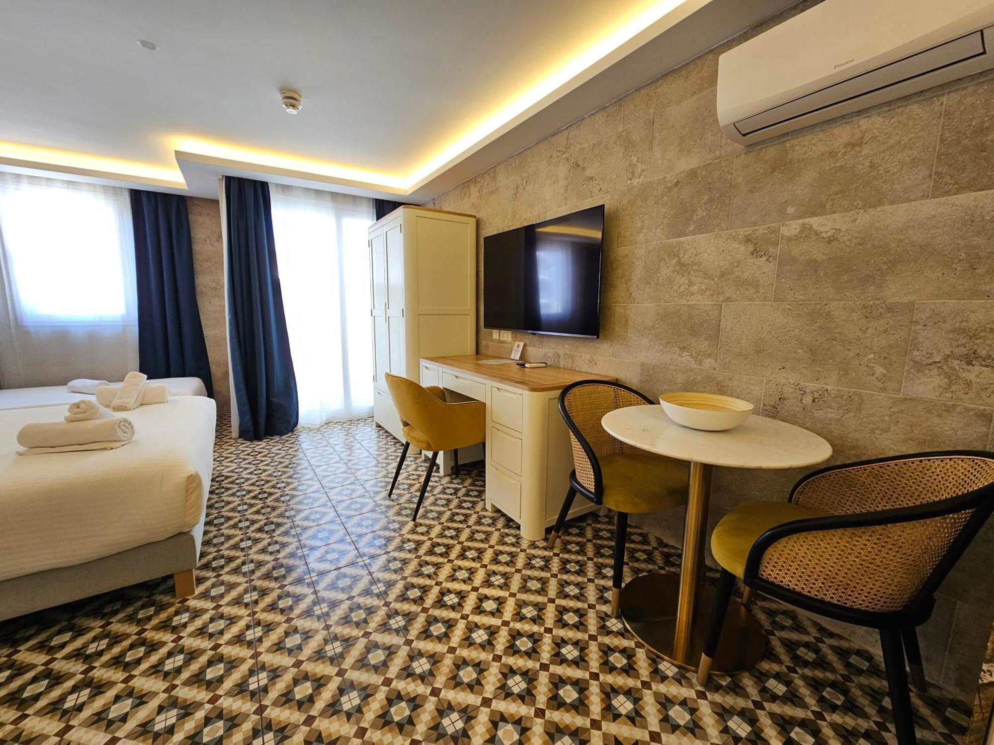 Balcony Hotel Saint Julian's Dış mekan fotoğraf